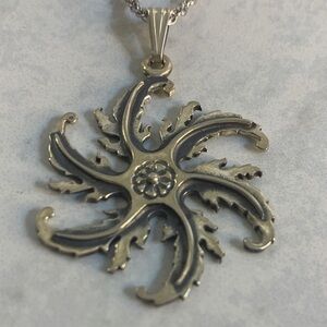 925 Sterling Sun Swirl Vintage Pendant Necklace